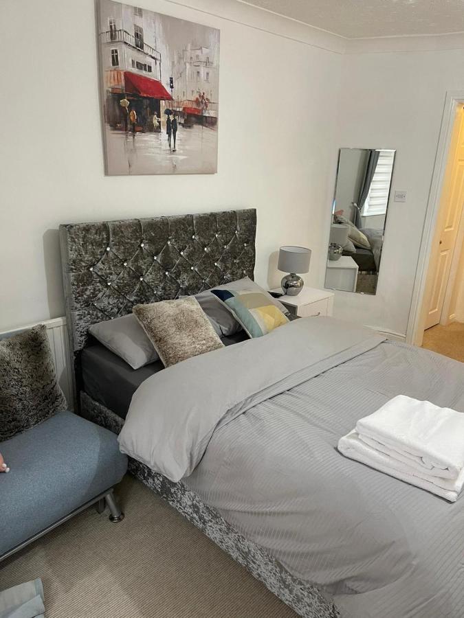 Alder En-Suites Self-Catering With Private Shower 1 Southampton Exterior photo